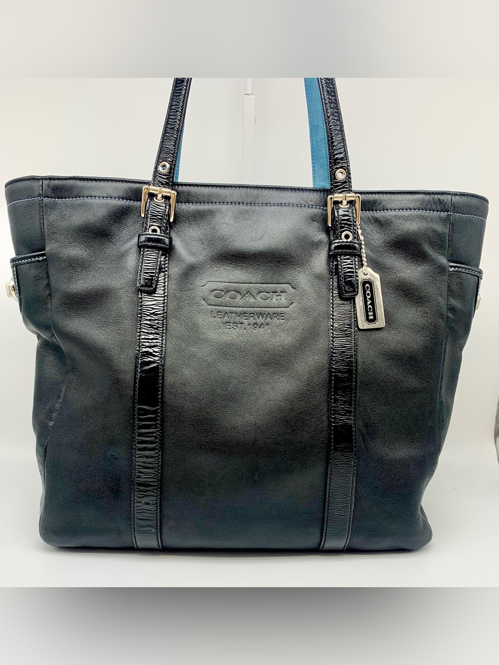 Coach Vintage Leatherware Tote 5787 Black W/Blue Interior, Patent Leather Trim - Picture 4 of 15